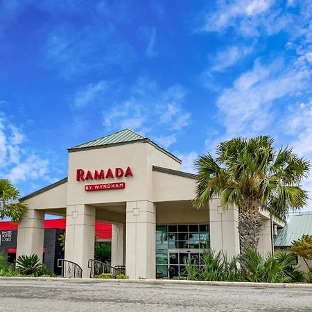 מלון Ramada By Wyndham דל ריו מראה חיצוני תמונה