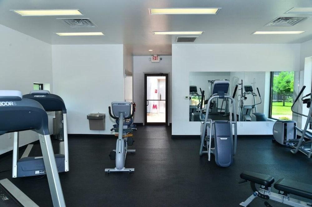 מלון Ramada By Wyndham דל ריו מראה חיצוני תמונה