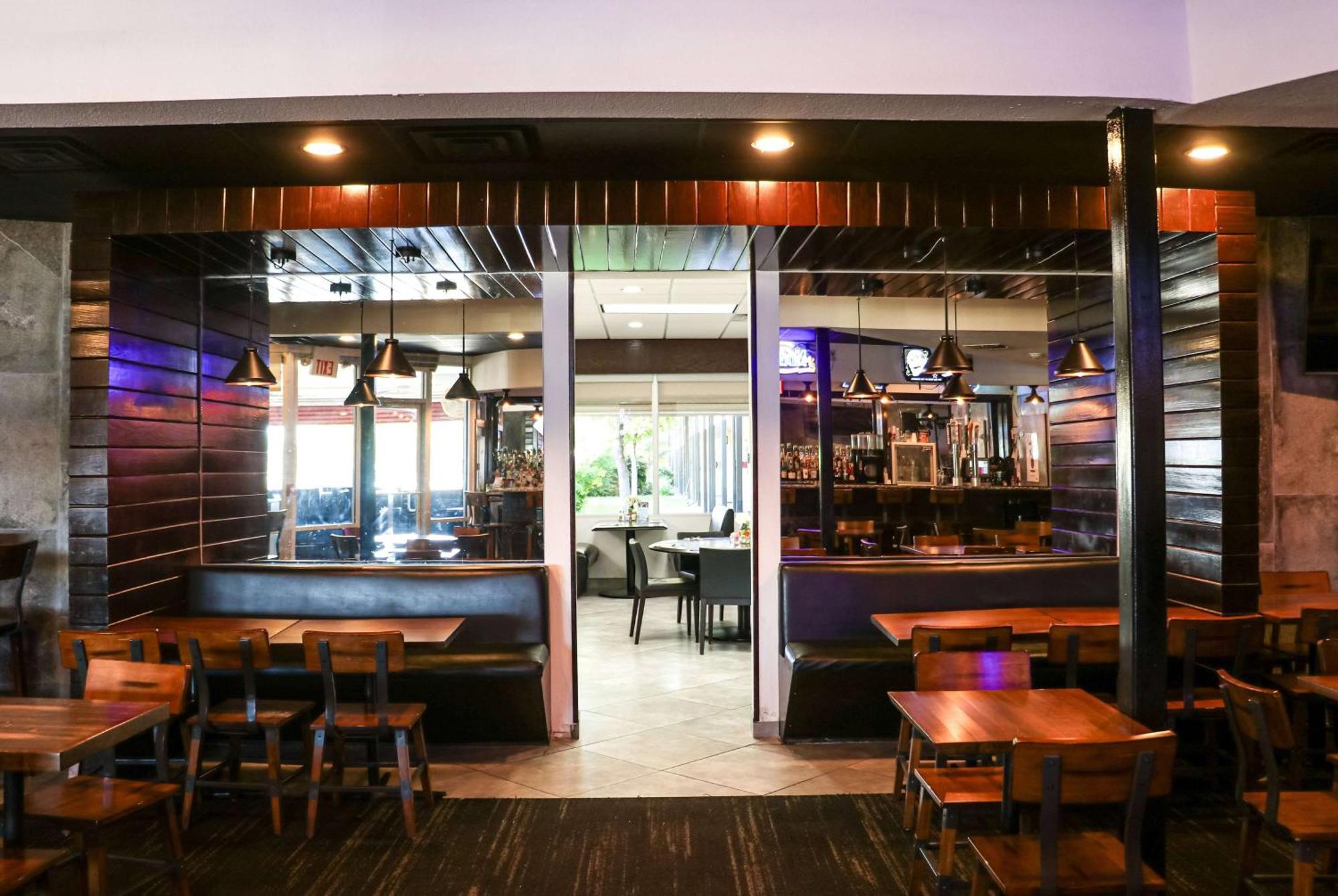 מלון Ramada By Wyndham דל ריו מראה חיצוני תמונה