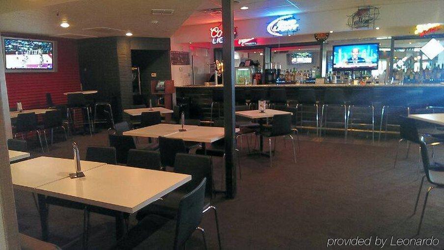 מלון Ramada By Wyndham דל ריו מראה חיצוני תמונה